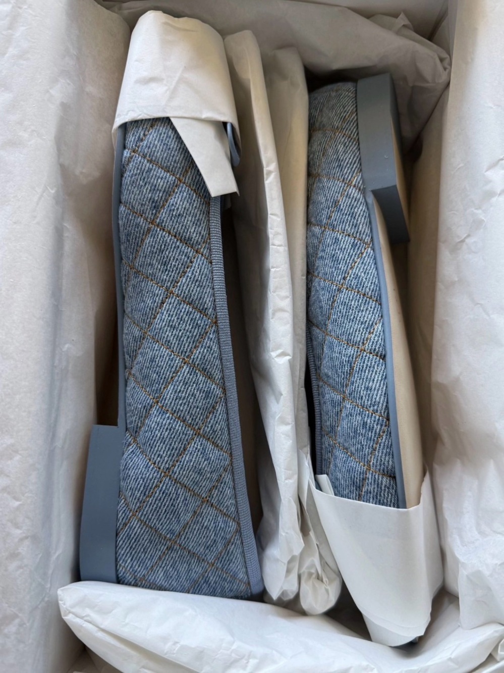 CHANEL 26B Light Blue Denim Ballet Flats Fall Act 1 38/ US 8 - Picture 2 of 5